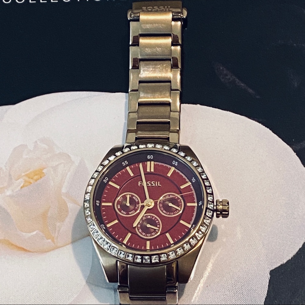 Fossil Watch Metallic Gold Maroon Dial Chain Bracelet Watch with Box